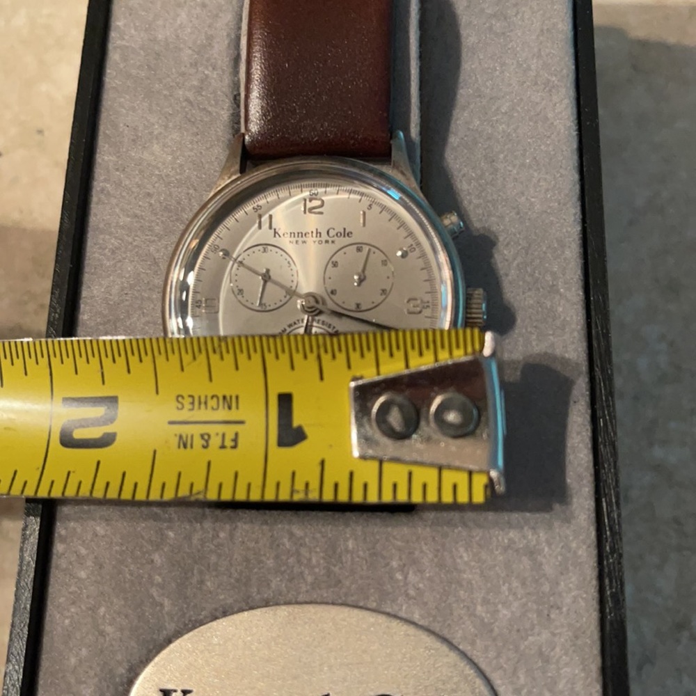 Kenneth Cole watch - Picture 8 of 8
